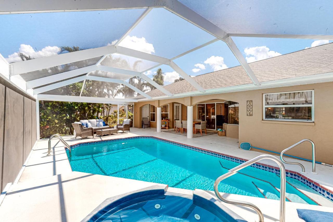 Life At The Canal Cape Coral Luaran gambar