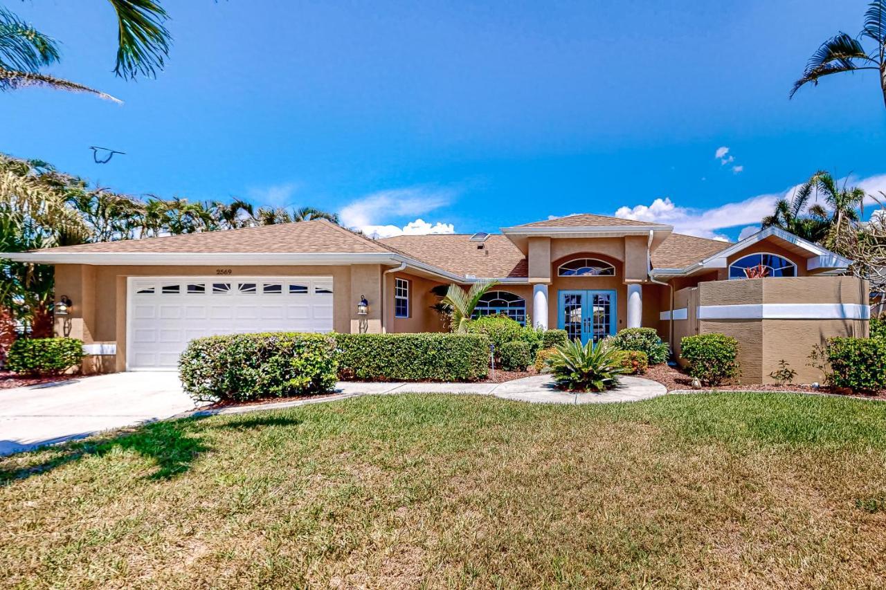 Life At The Canal Cape Coral Luaran gambar