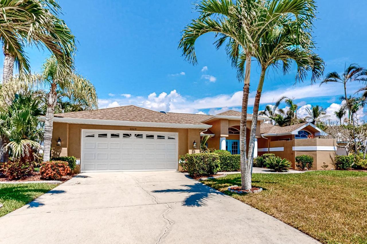 Life At The Canal Cape Coral Luaran gambar